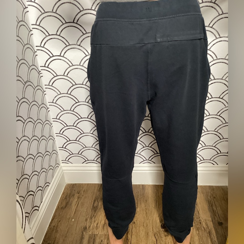 Lululemon Athletica Navy Jogger Pants – Size Medium